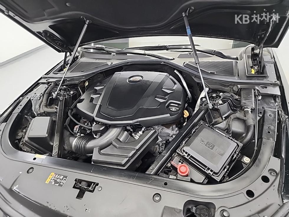 2017 - cadillac ct6