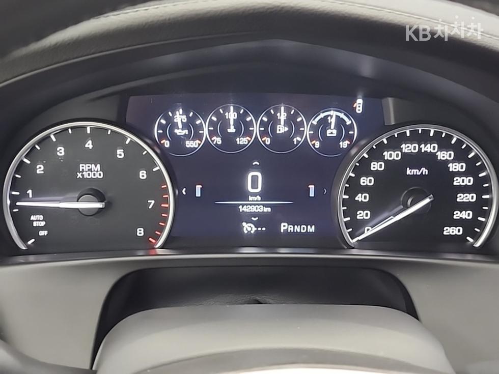2017 - cadillac ct6
