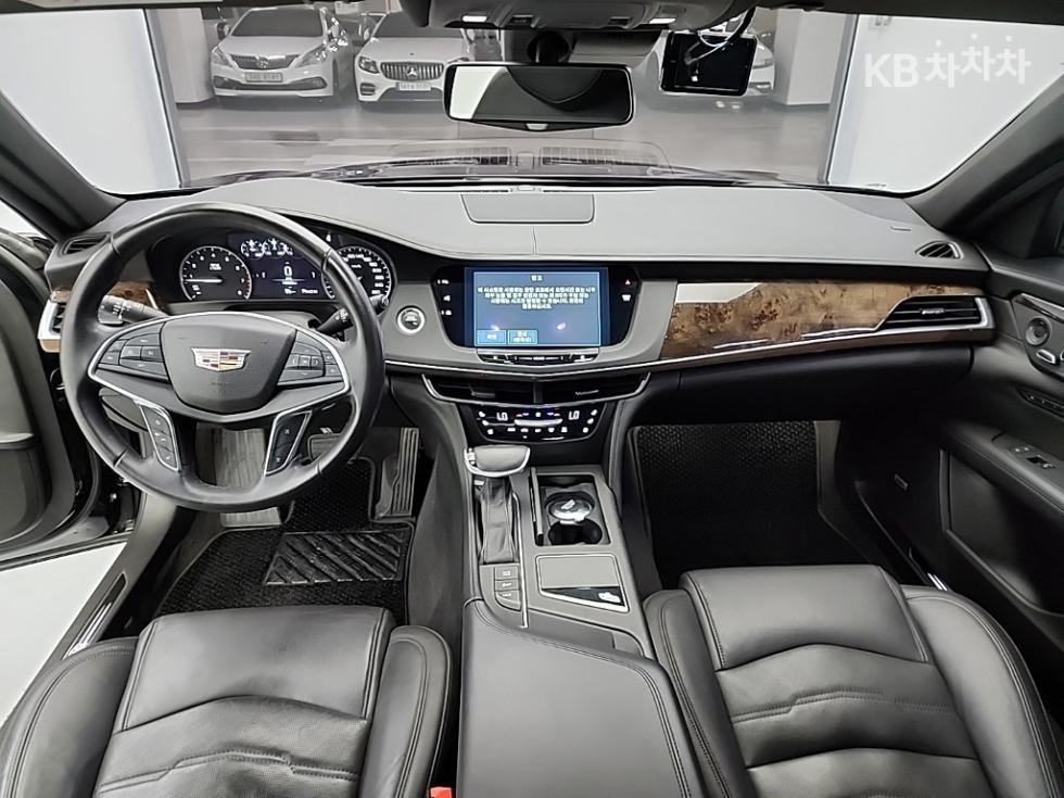 2017 - cadillac ct6
