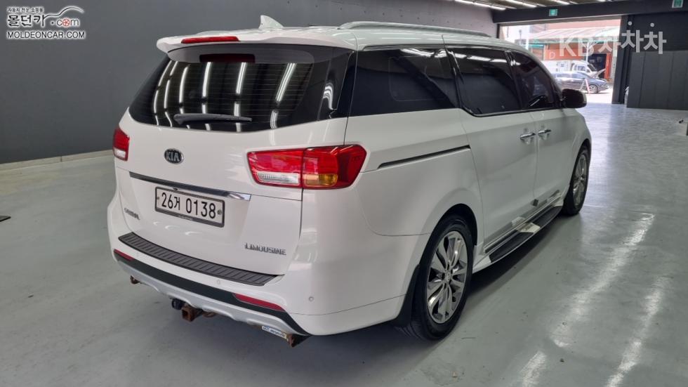 2017 - kia carnival
