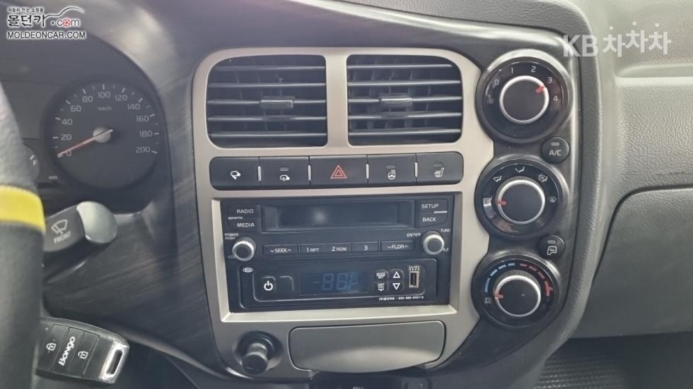 2018 - kia bongo iii