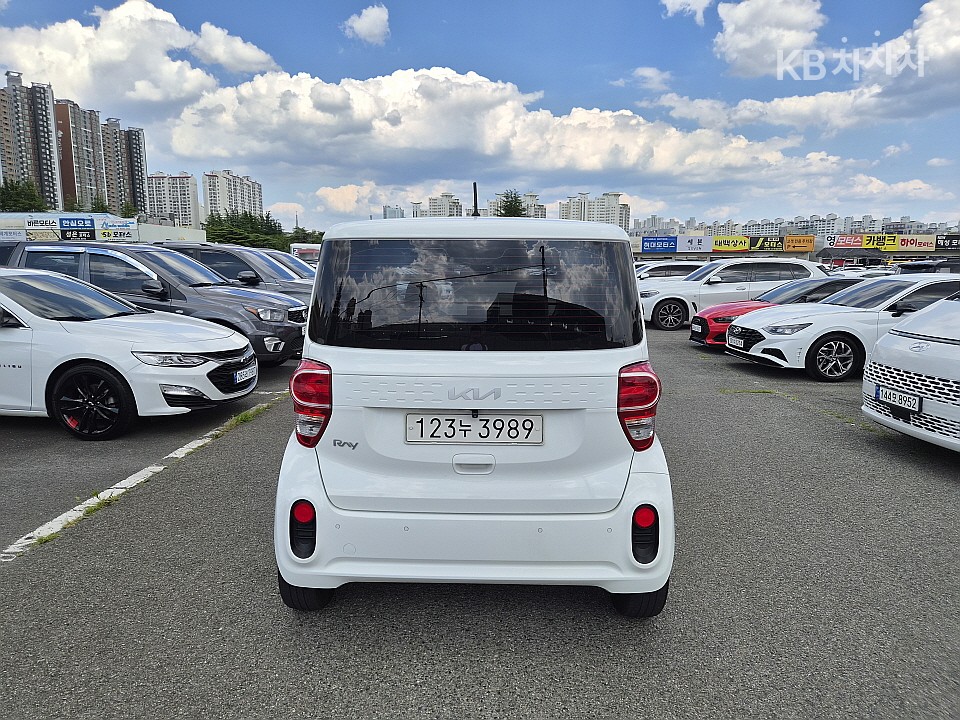 2022 - kia ray