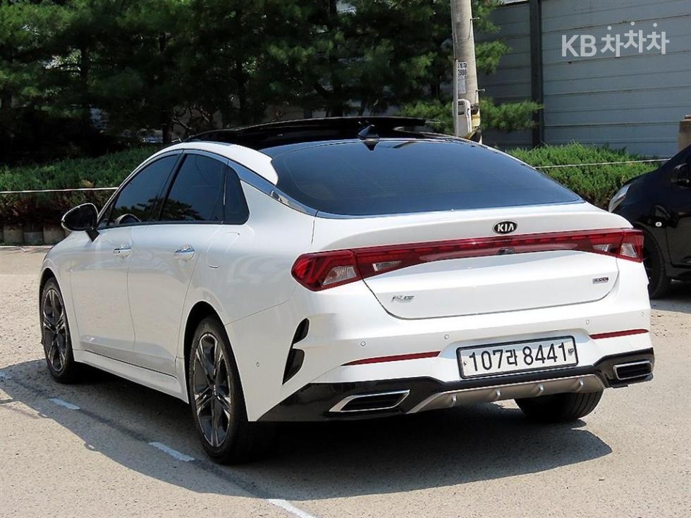 2020 - kia k5