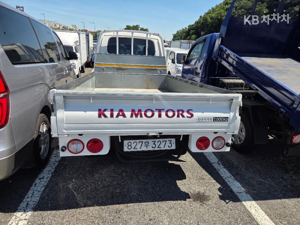 2022 - kia bongo iii