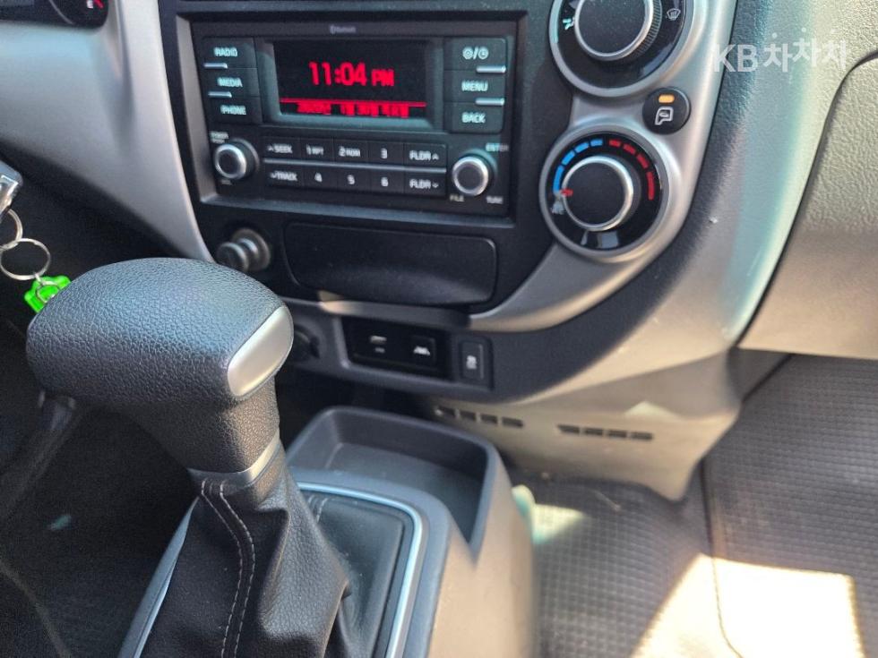 2022 - kia bongo iii