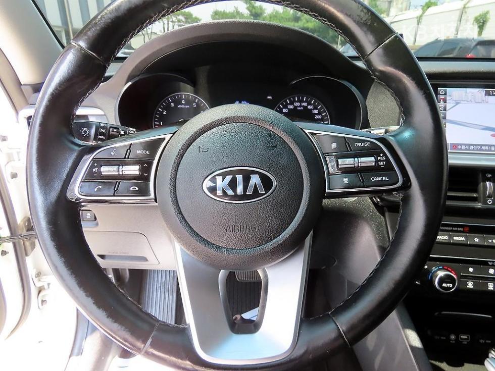 2019 - kia k5