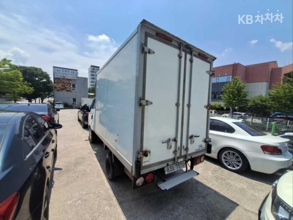 2020 - kia bongo iii