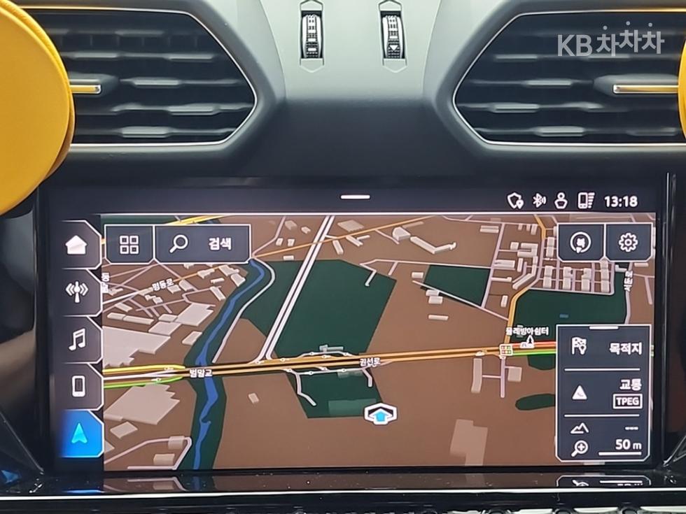 Lamborghini Urus — miniaturë 14