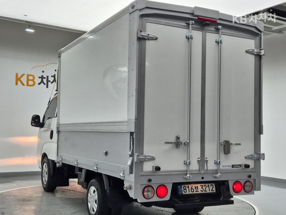 2022 - kia bongo iii