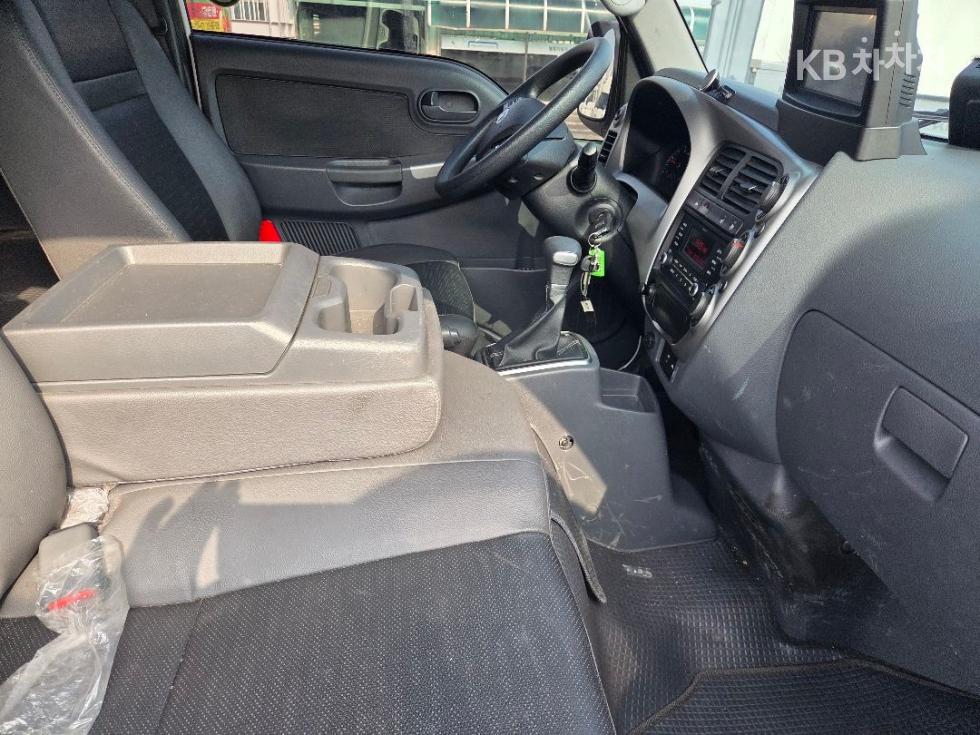 2022 - kia bongo iii