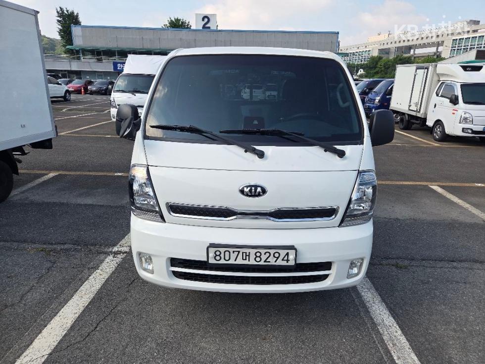 2022 - kia bongo iii