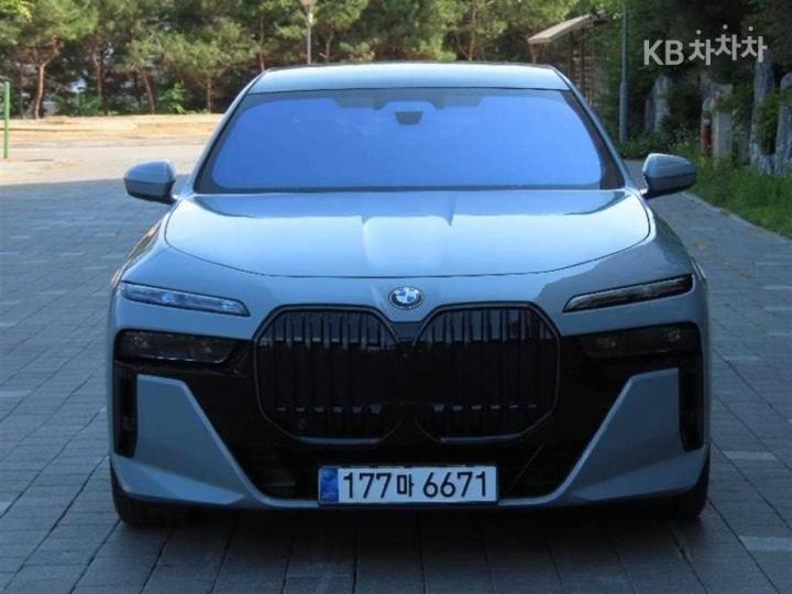 740i xDrive