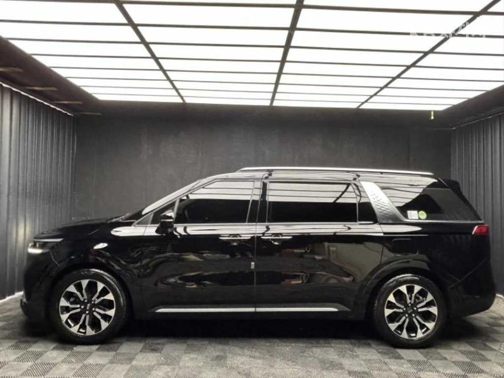 2021 - kia carnival