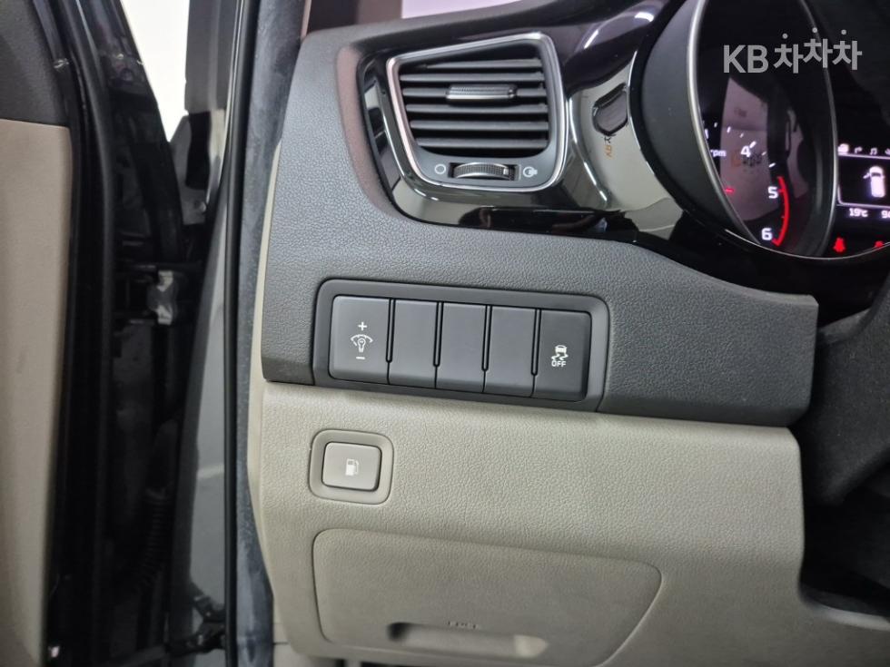2015 - kia carnival
