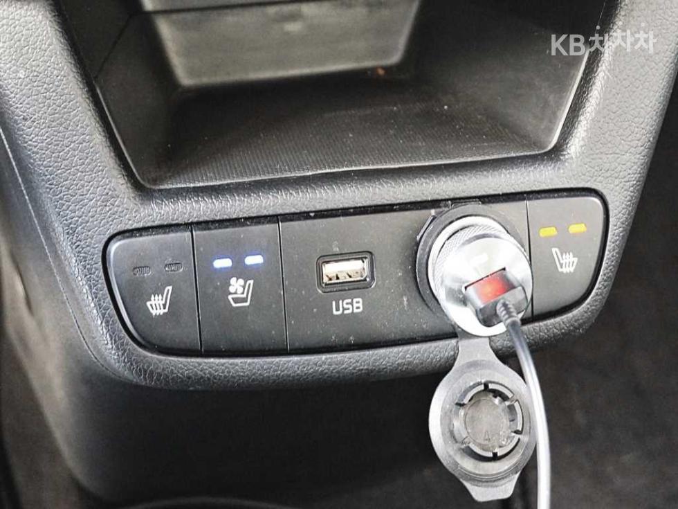 2023 - kia kia