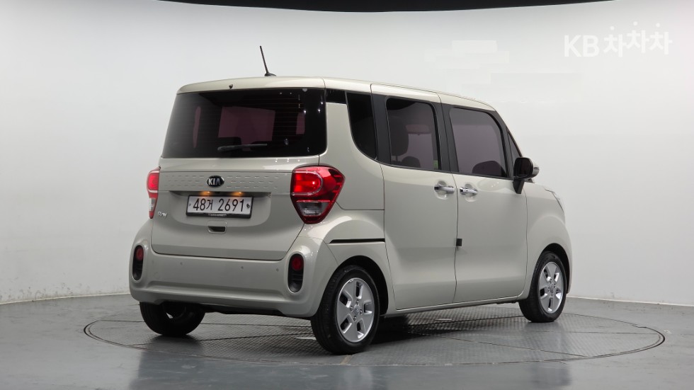 2018 - kia ray