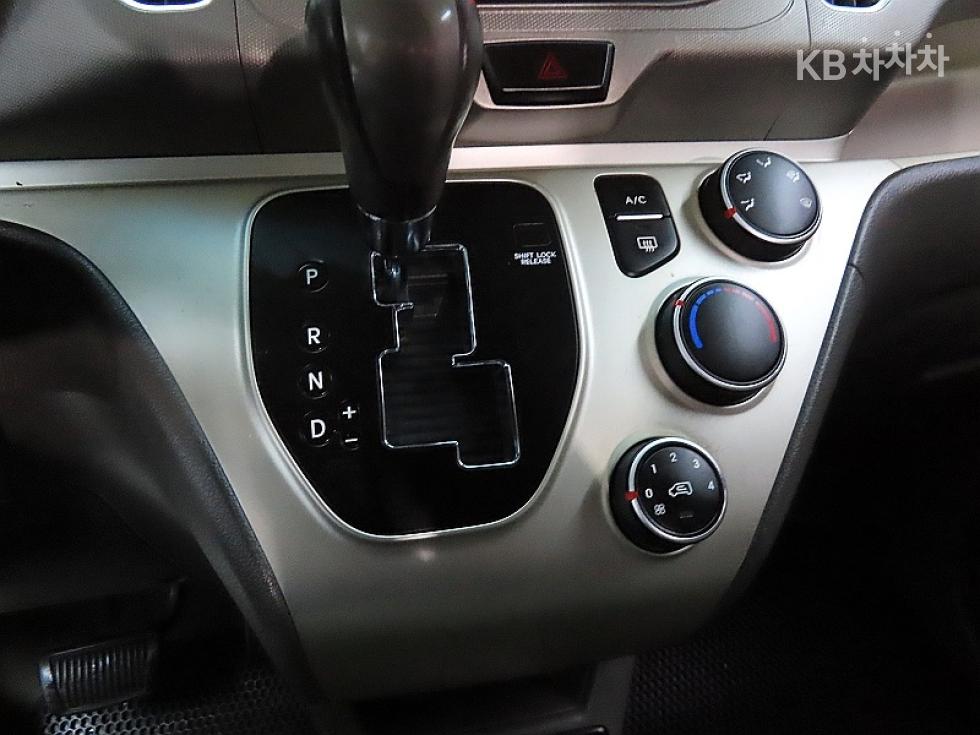 2012 - kia ray