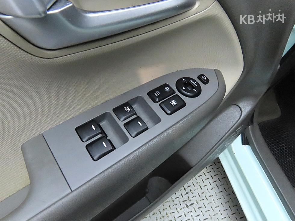 2012 - kia ray