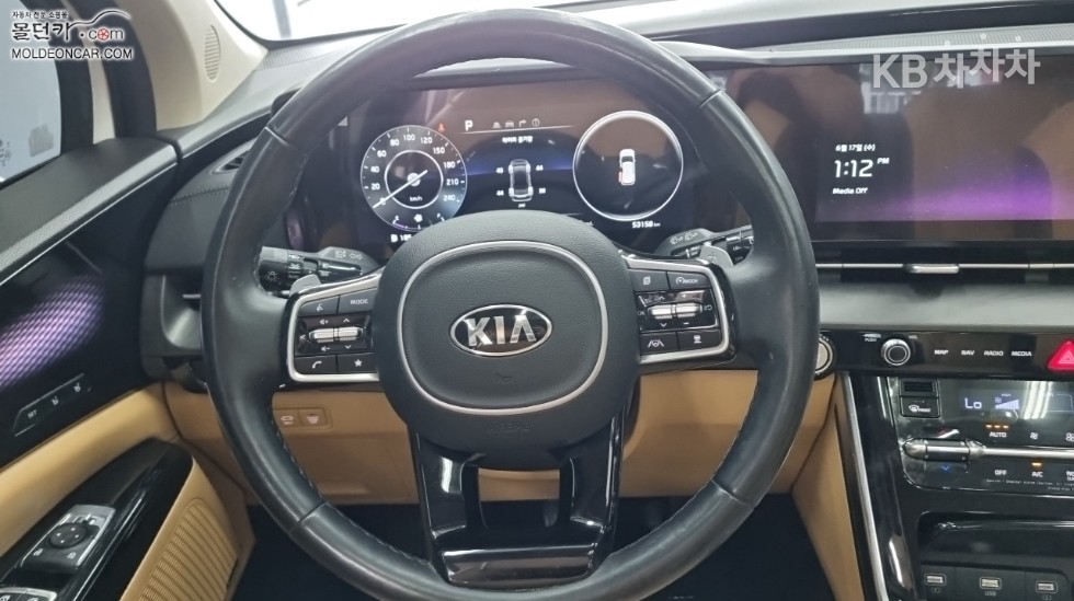 2021 - kia carnival