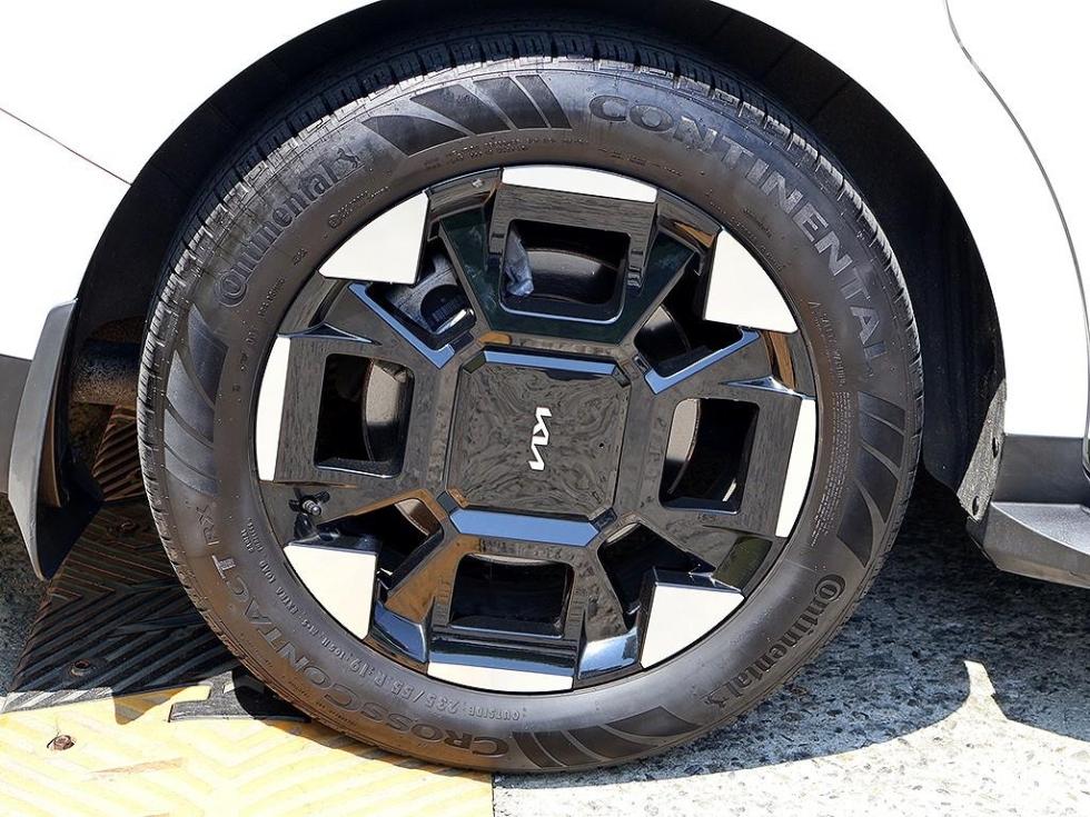 2024 - kia carnival