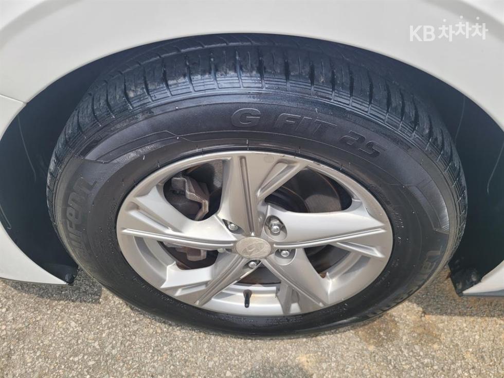 Hyundai Sonata — miniaturë 18