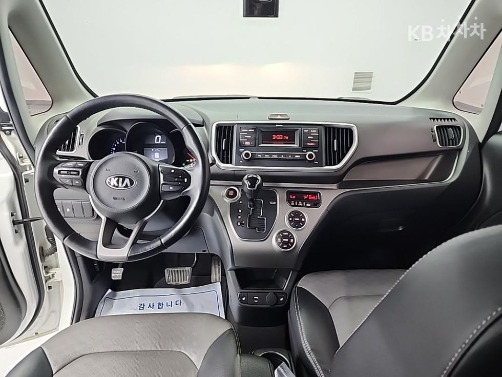 2021 - kia ray
