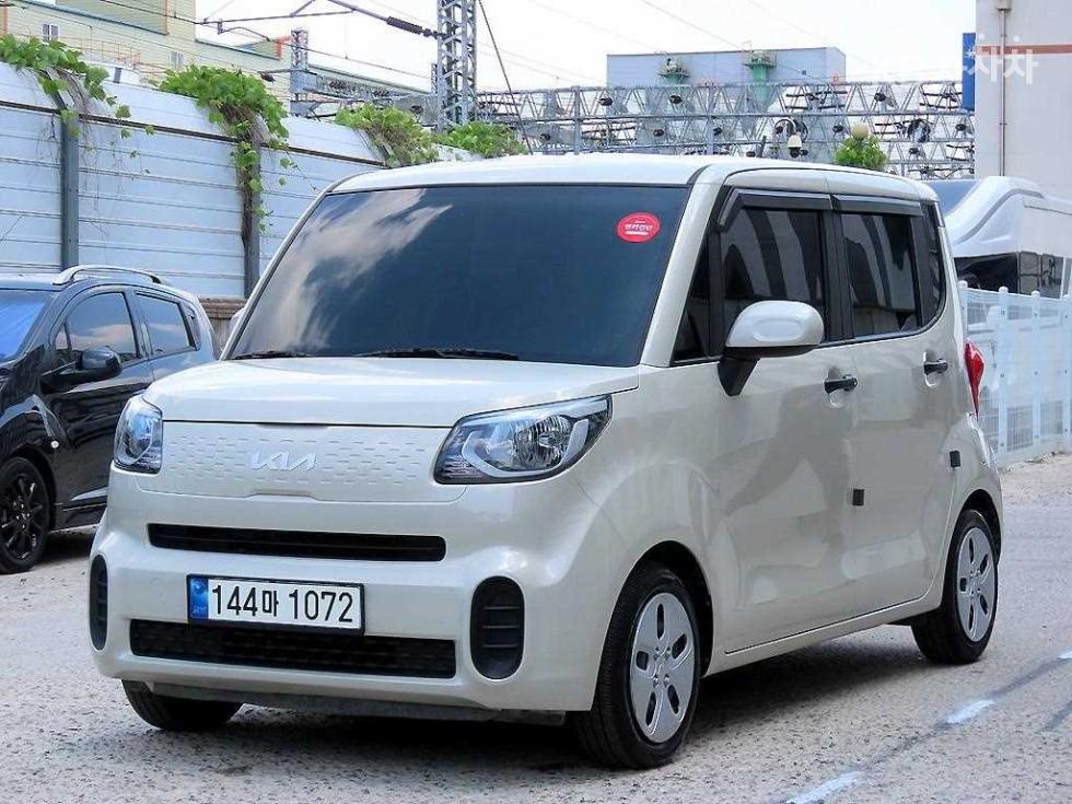 2022 - kia ray