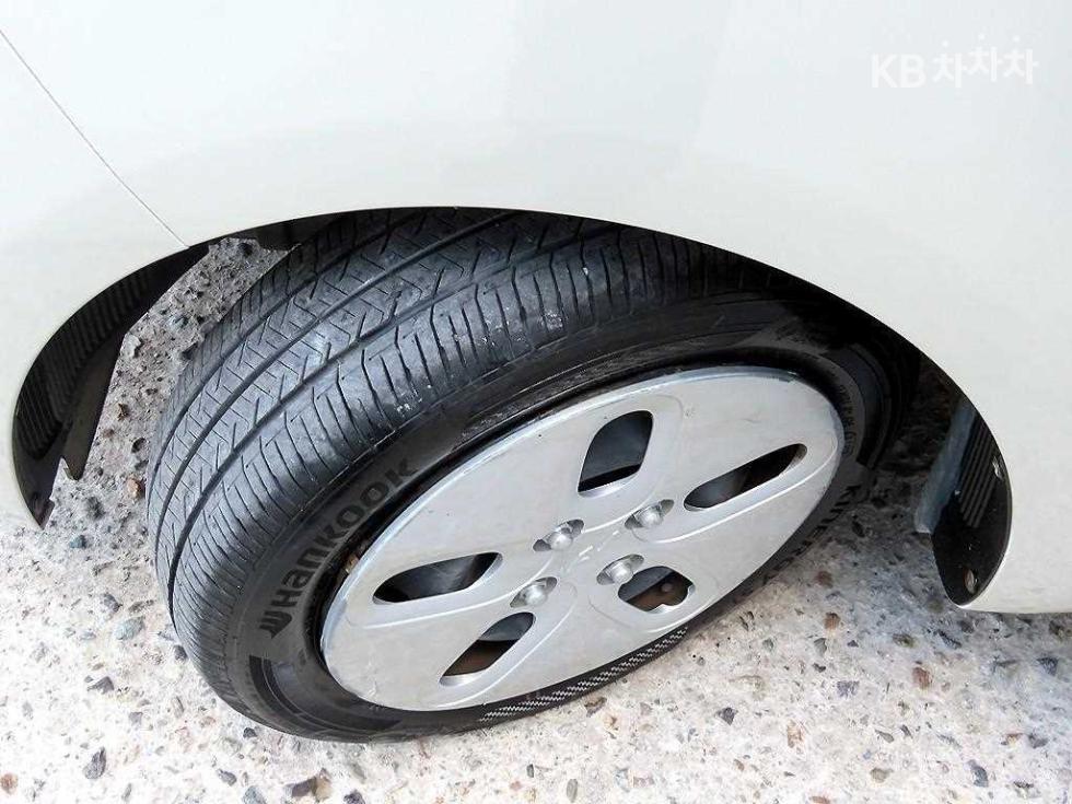 2022 - kia ray