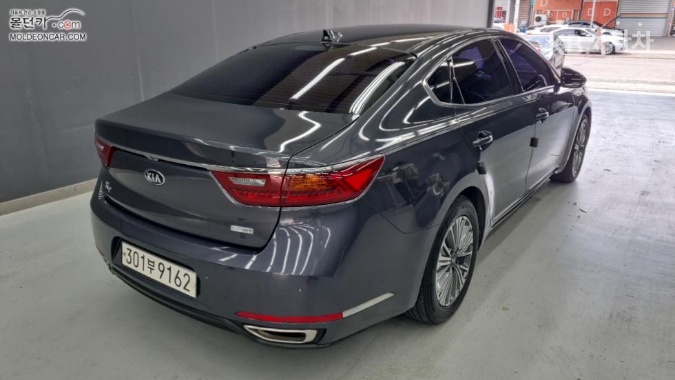2019 - kia k7