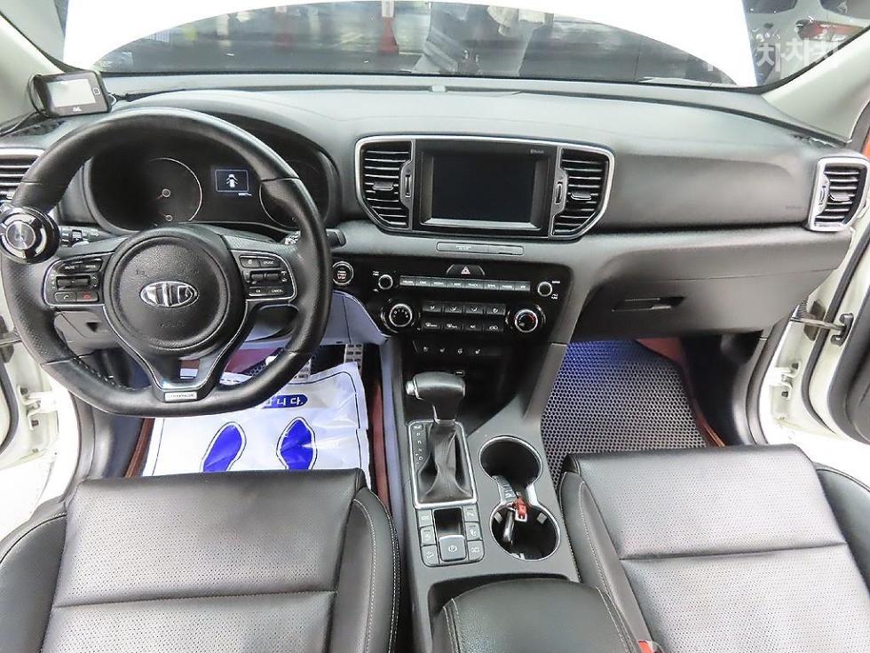2016 - kia sportage