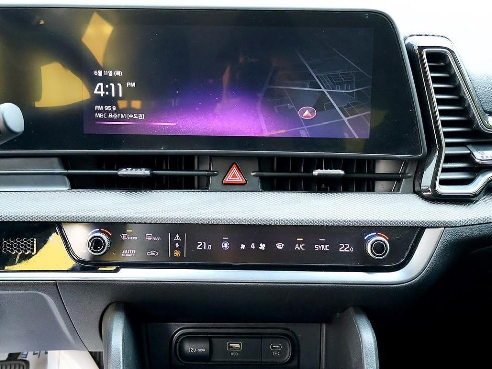 2023 - kia sportage