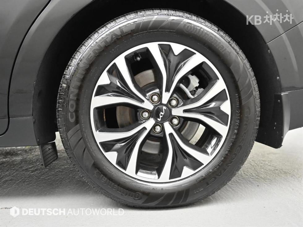 2023 - kia carnival