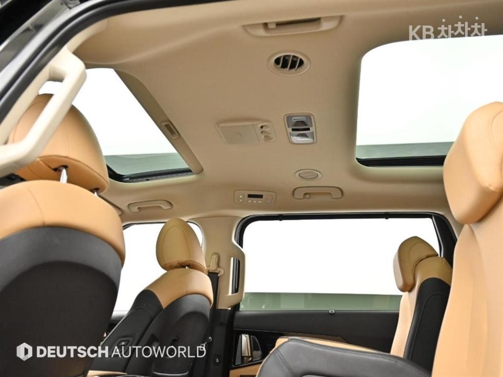 2023 - kia carnival