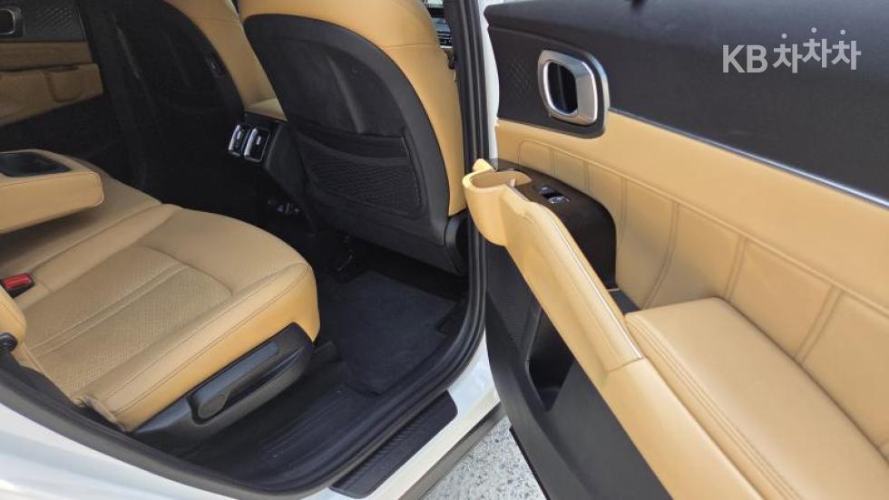 2021 - kia sorento