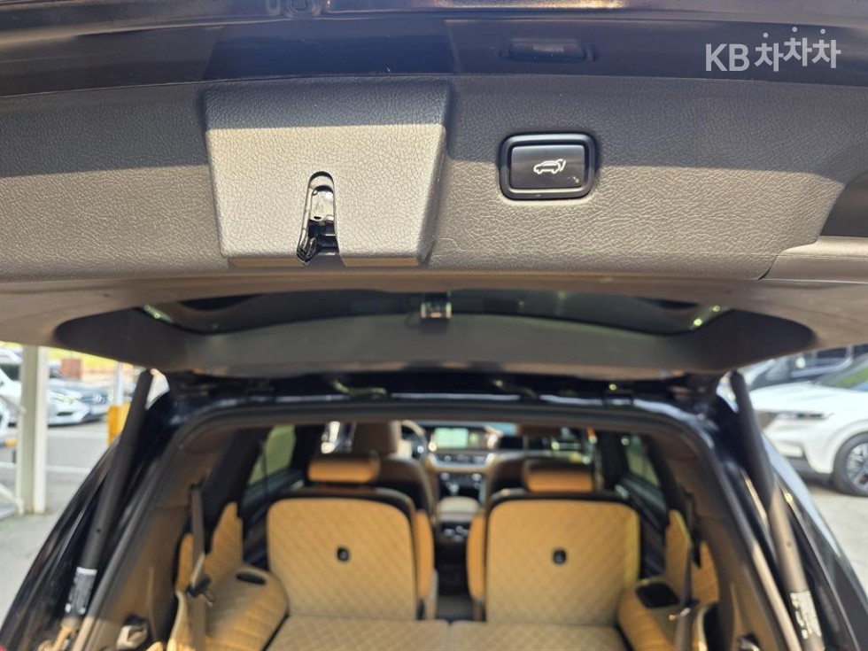 2020 - kia mohave