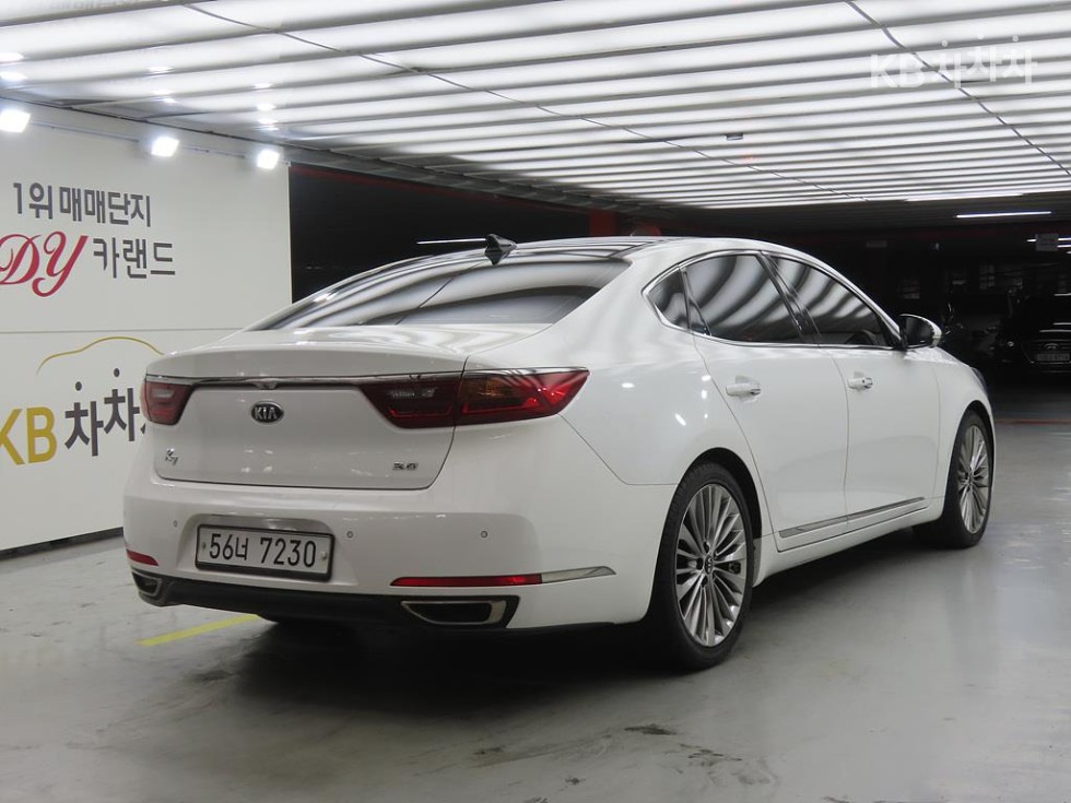 2018 - kia k7