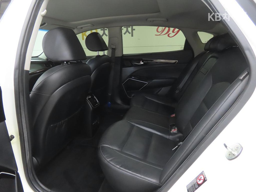 2018 - kia k7