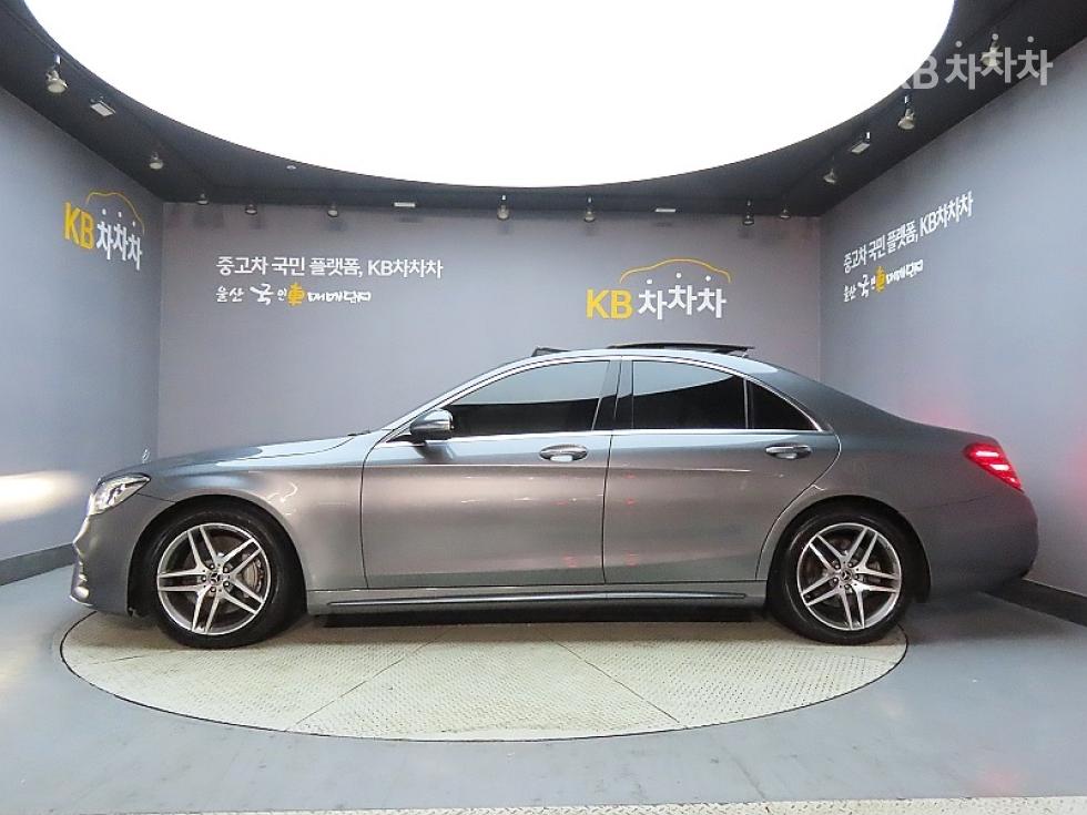 2020 Mercedes-Benz S photo
