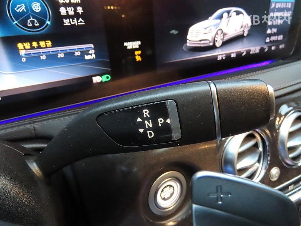 2020 Mercedes-Benz S photo