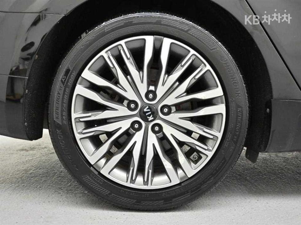2020 - kia k7
