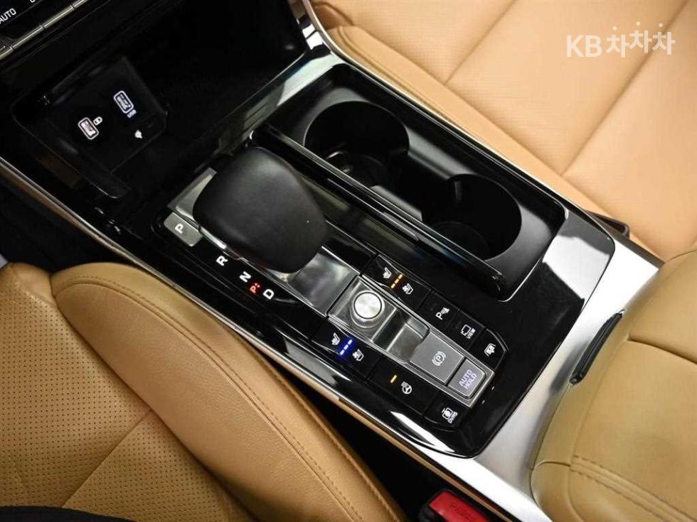 2020 - kia k7