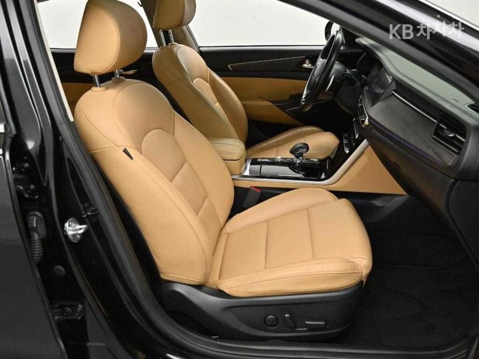 2020 - kia k7