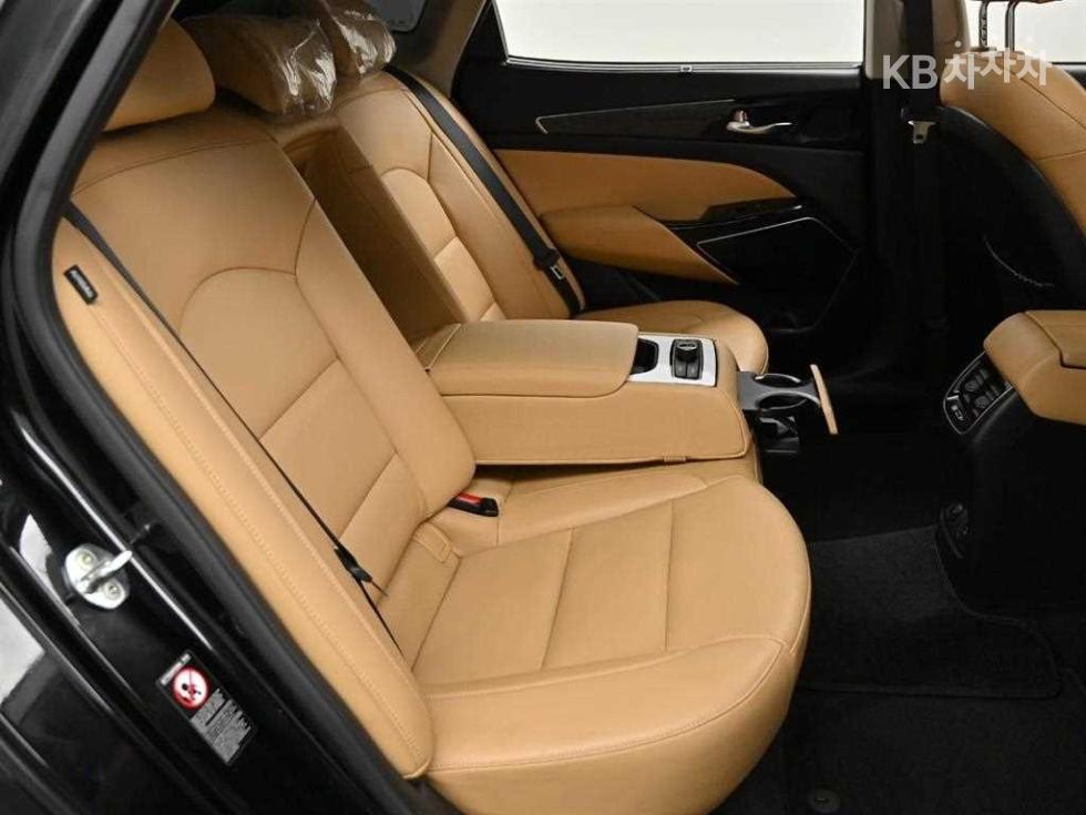 2020 - kia k7