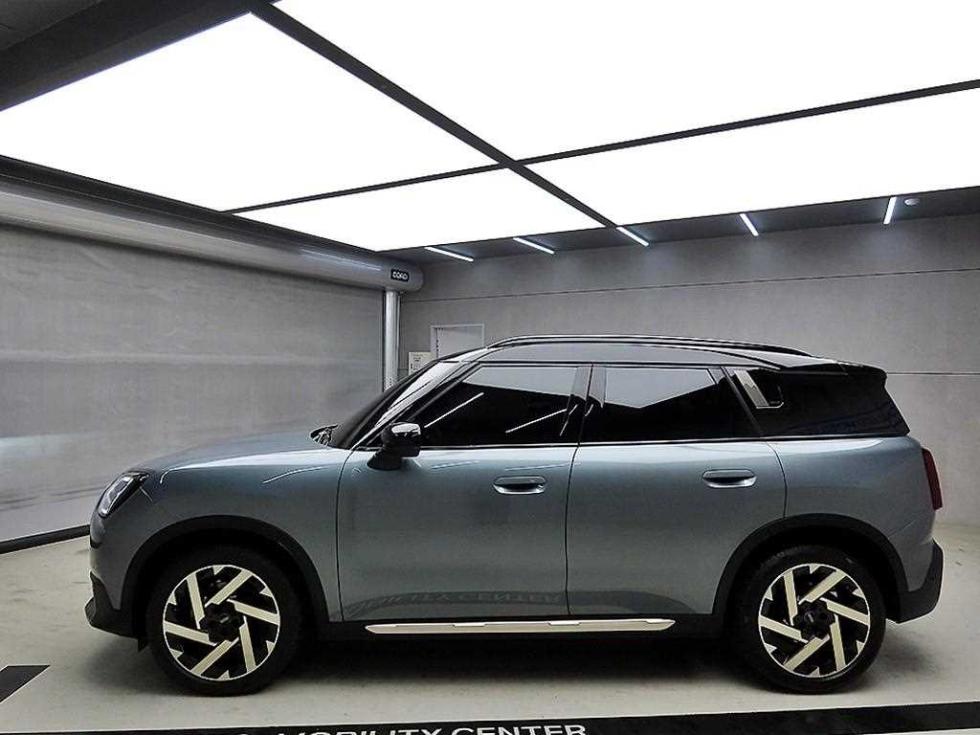 2024 MINI (U25] photo