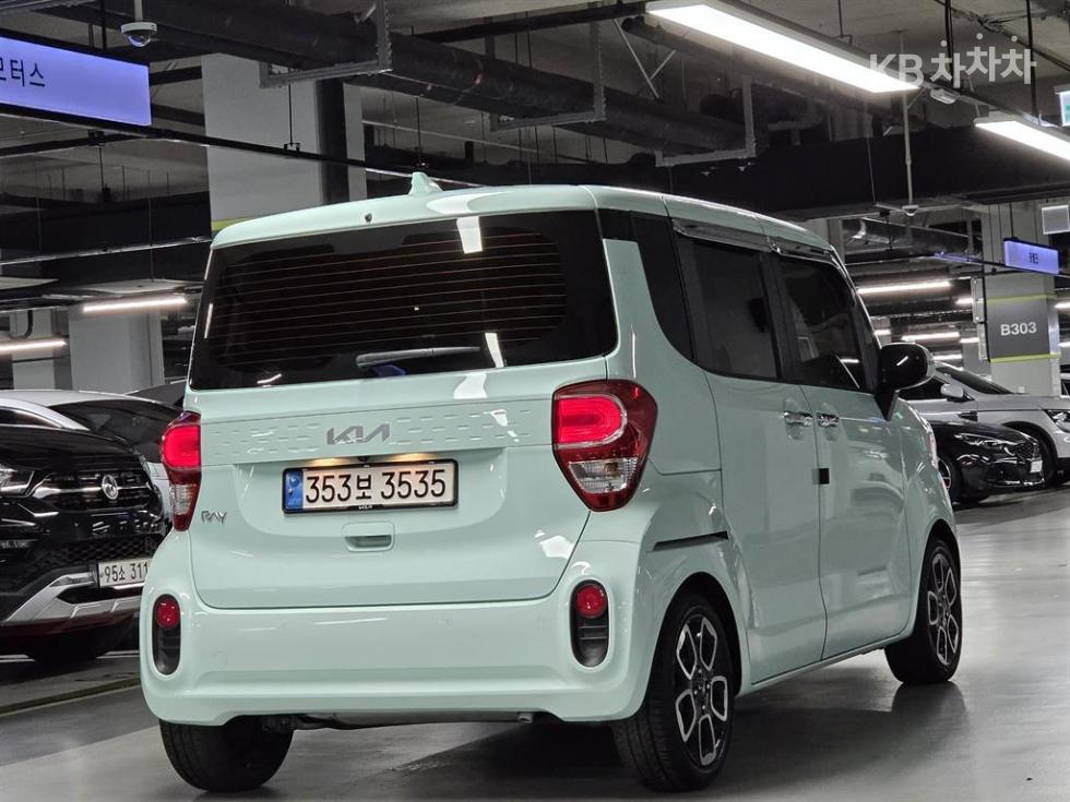 2022 - kia ray