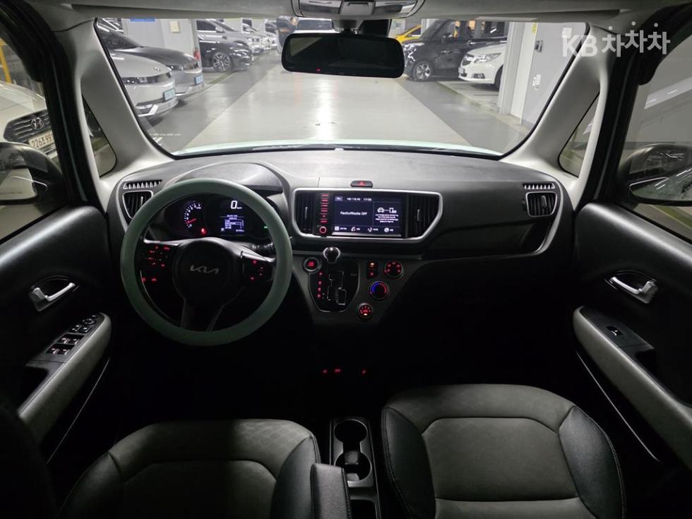 2022 - kia ray