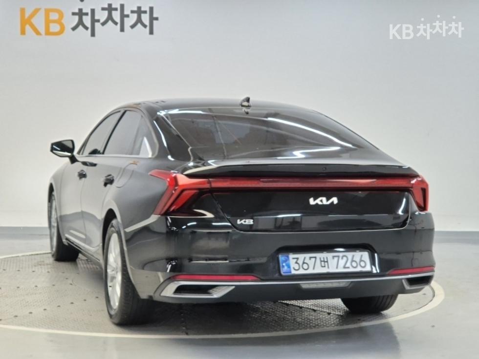Kia K8 — miniaturë 2