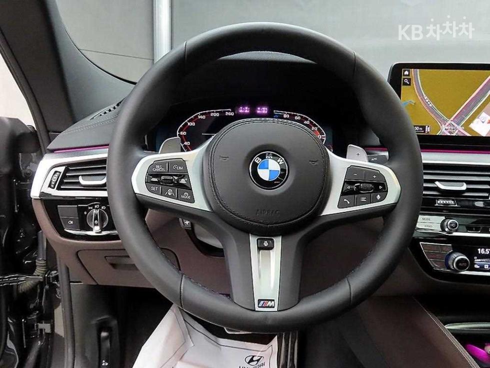 2024 BMW BMW photo