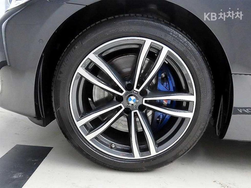 2024 BMW BMW photo