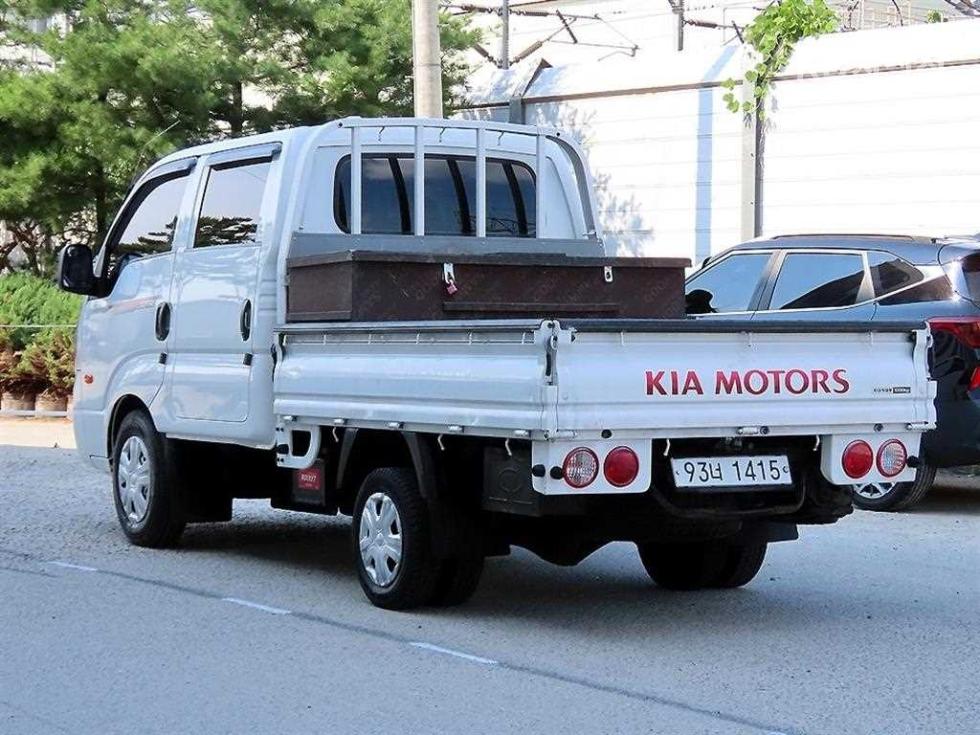 2020 - kia bongo iii